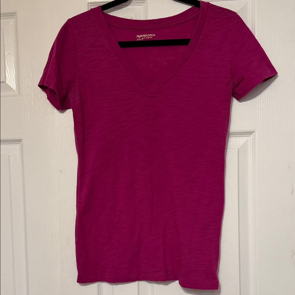 💖3/$15💖 Arizona Jeans Hot Pink Shirt